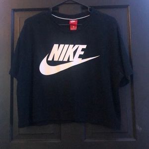 Nike Active Crop Top